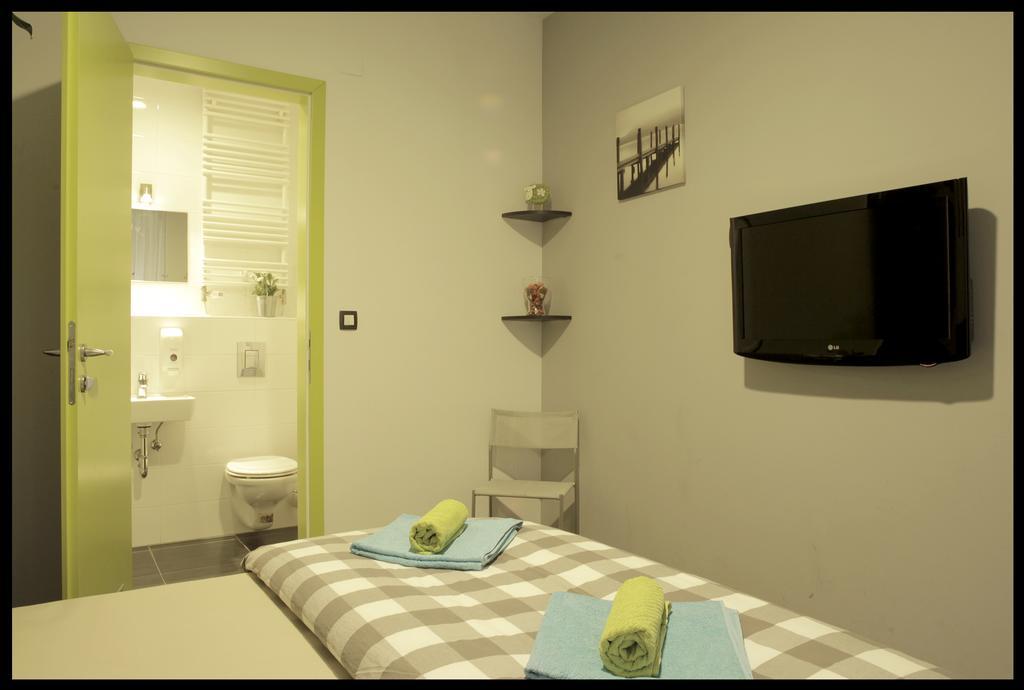 Hostel Chic Zagabria Esterno foto