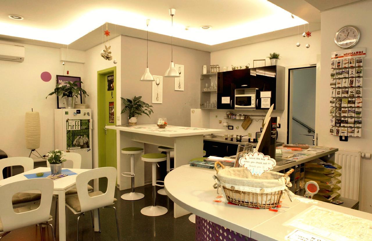 Hostel Chic Zagabria Esterno foto