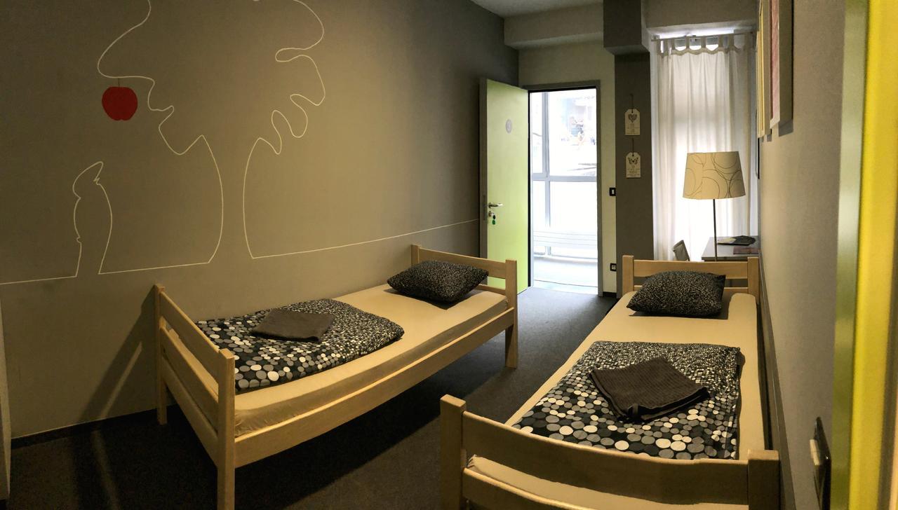 Hostel Chic Zagabria Esterno foto