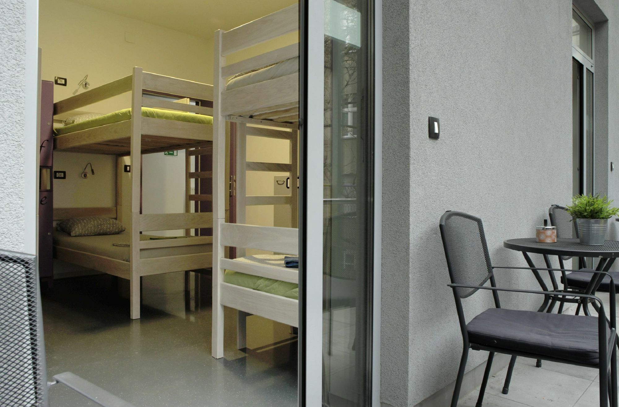 Hostel Chic Zagabria Esterno foto